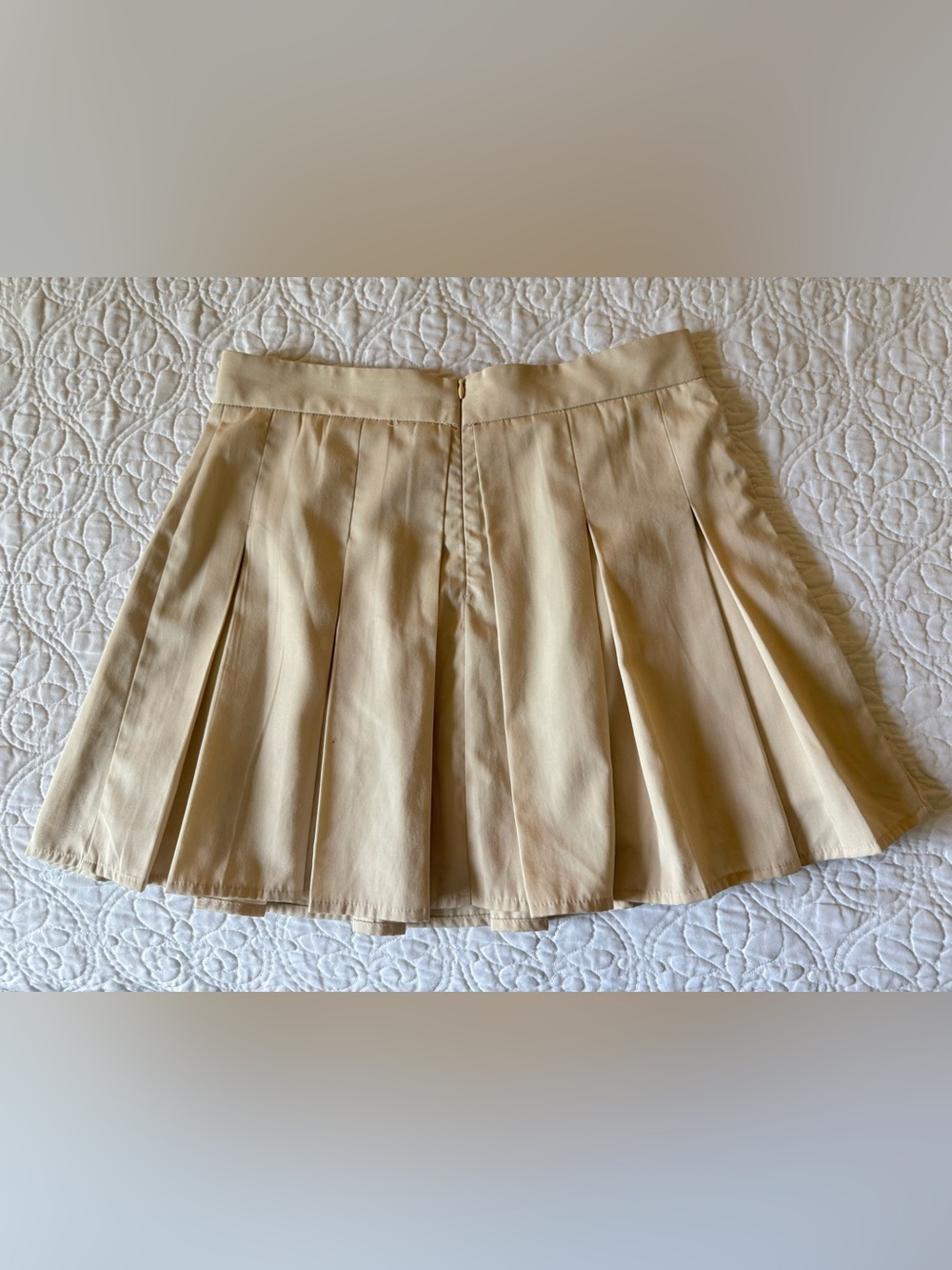 Forever 21 Junior’s L Pleated Lined Khaki Skirt - Picture 5 of 6